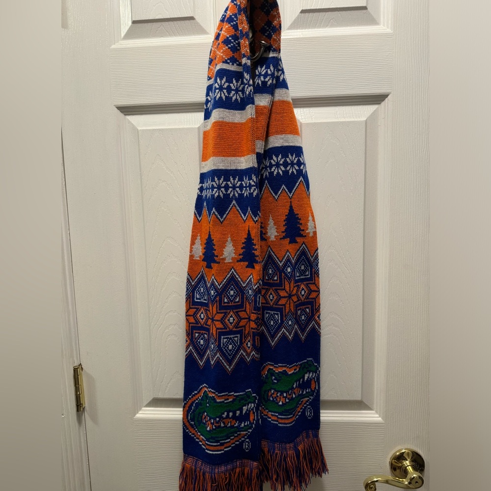 Gators scarf